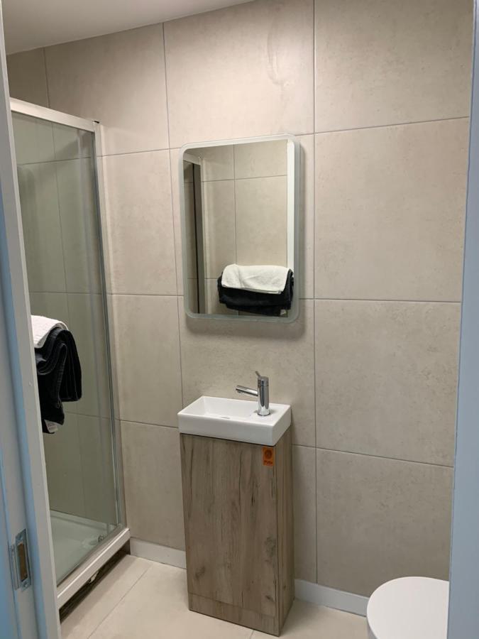 Plaza Suite 61 B Bangor  Exterior photo